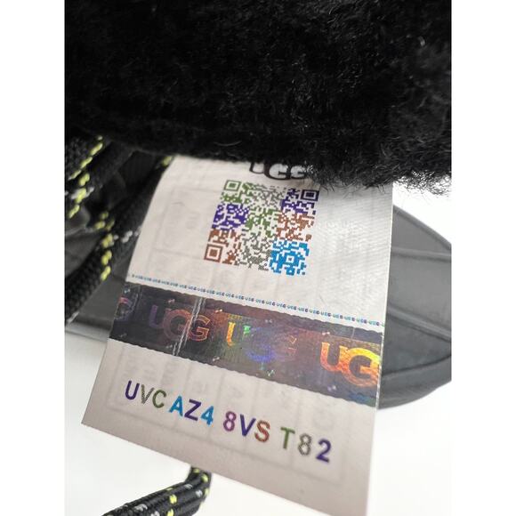 Ugg Adirondack Meridian Boot High Black Gore-Tex 1143839 Women's 8.5 - Picture 4 of 16